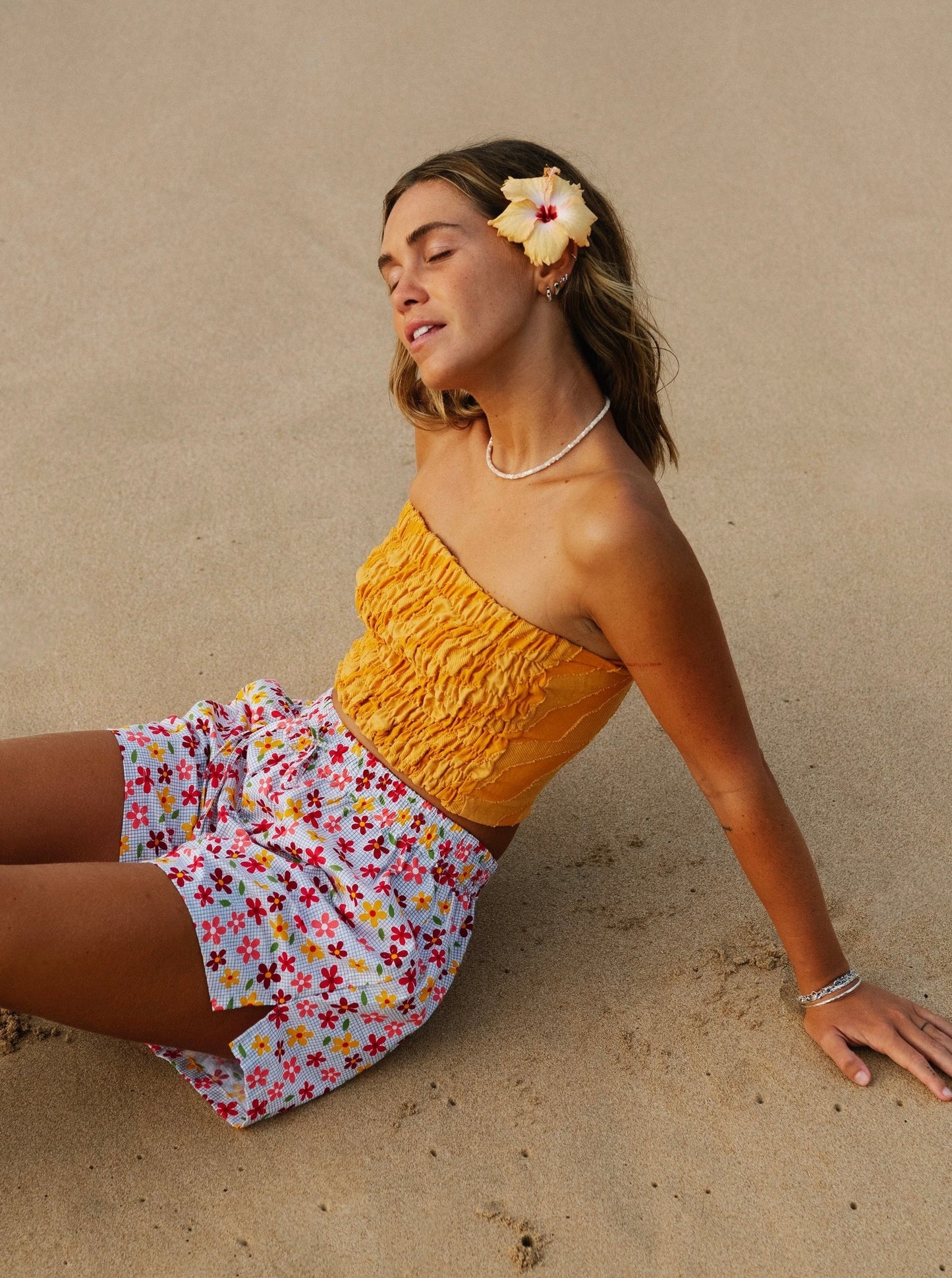 FLOWER SHORT